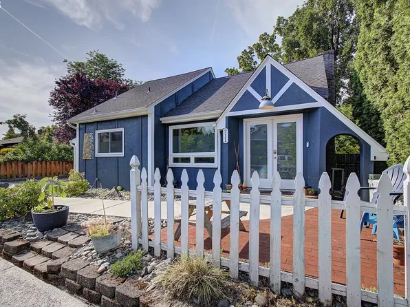 711 W 31st St, Vancouver, WA 98660