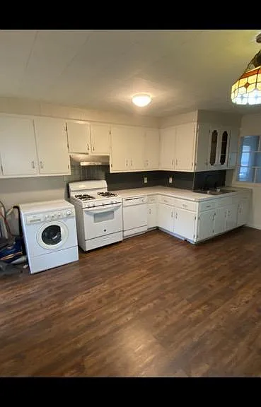 353 Madison St #1F — Photo 8