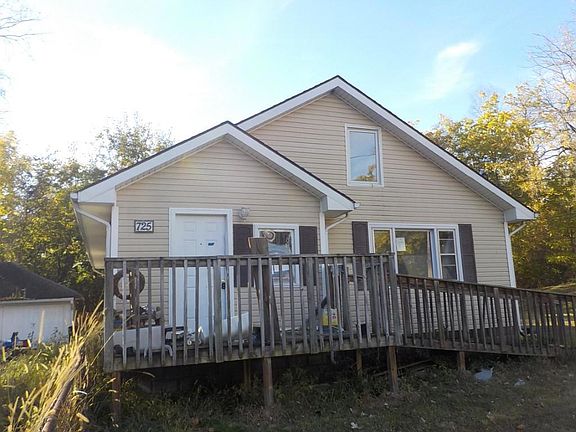 3rd image of 725 Indiana Ave