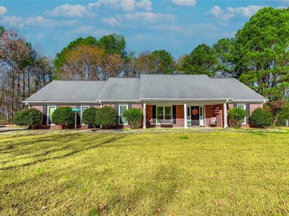 3119 Meadow Trl, Loganville, GA 30052