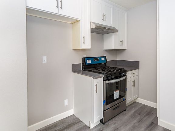 5th image of 1809 S Saint Andrews Pl #1