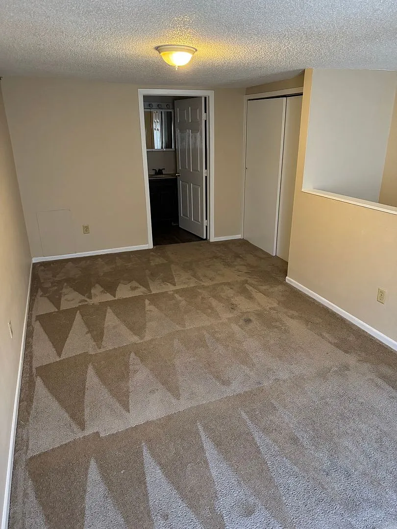 205 Broadway — Photo 2