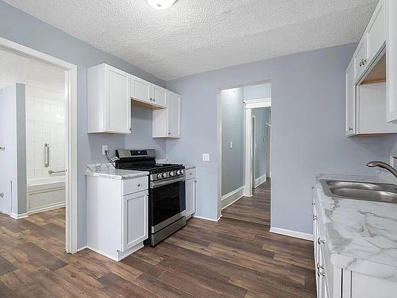 2nd image of 2723 Dupont Ave N