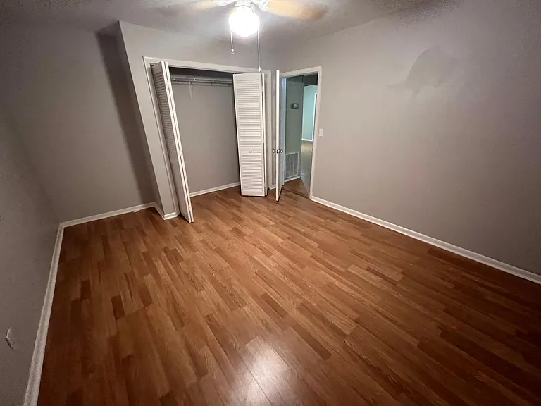 1016 W Indiana Ave — Photo 19