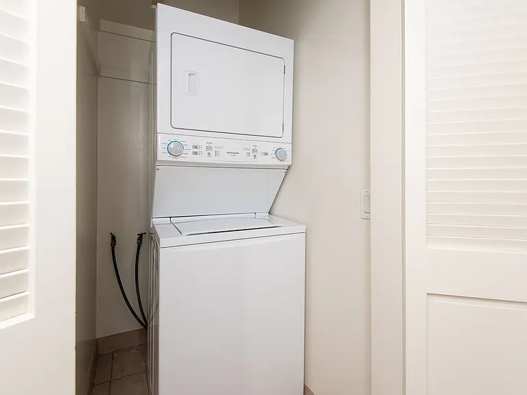 7120 Ramsgate Ave #201 — Photo 14