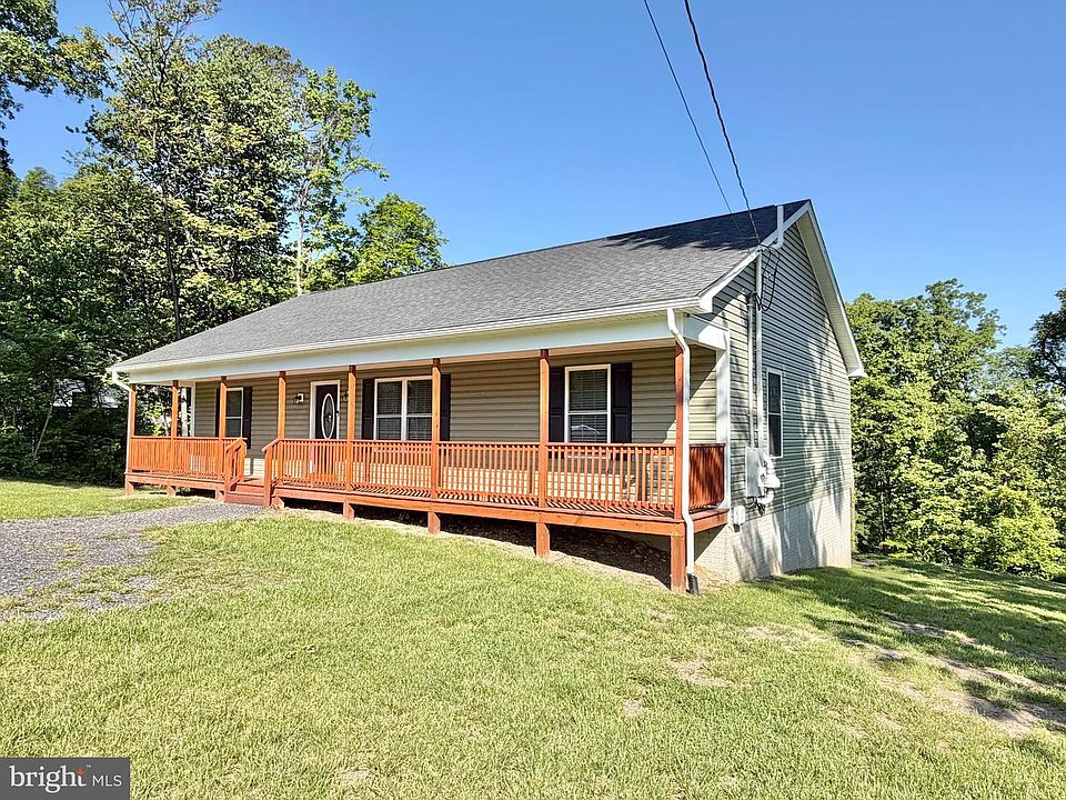 2nd image of 643 Pine Ridge Dr