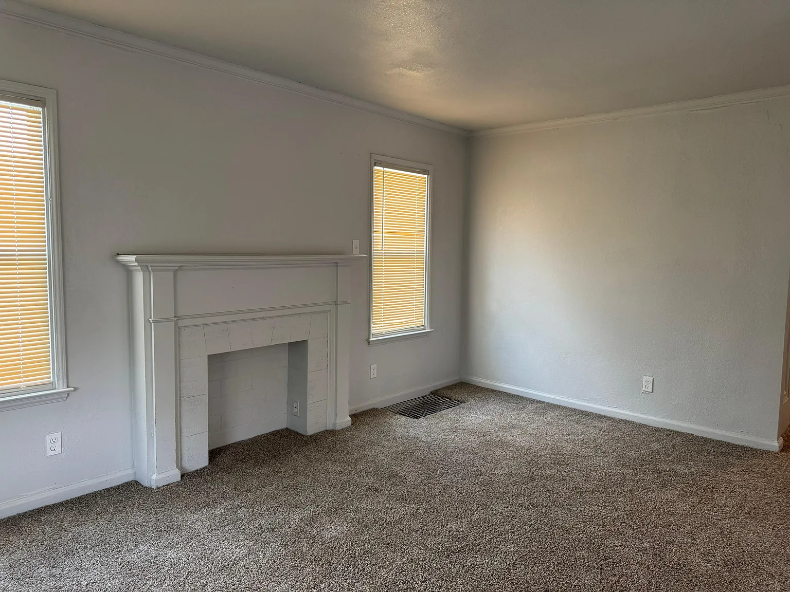 9430 Philip Street - 1 — Photo 2