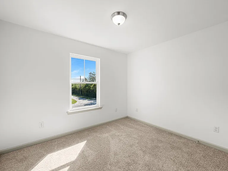 315 N Gay Ave — Photo 20
