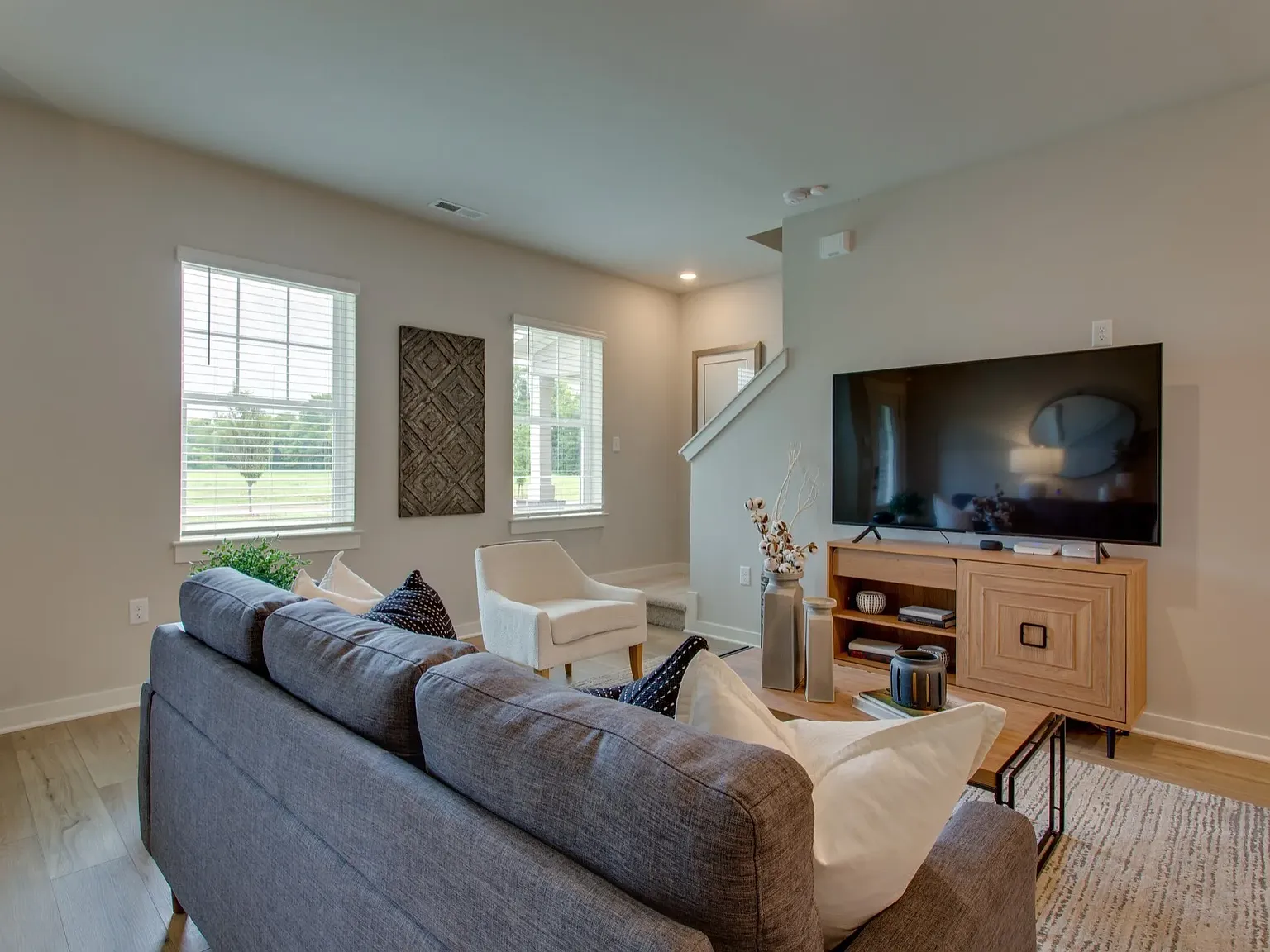 2710 Fordham St — Photo 2