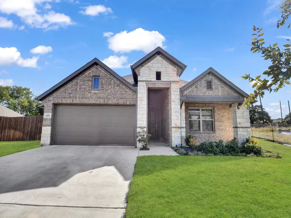 624 Orchid St, Azle, TX 76020