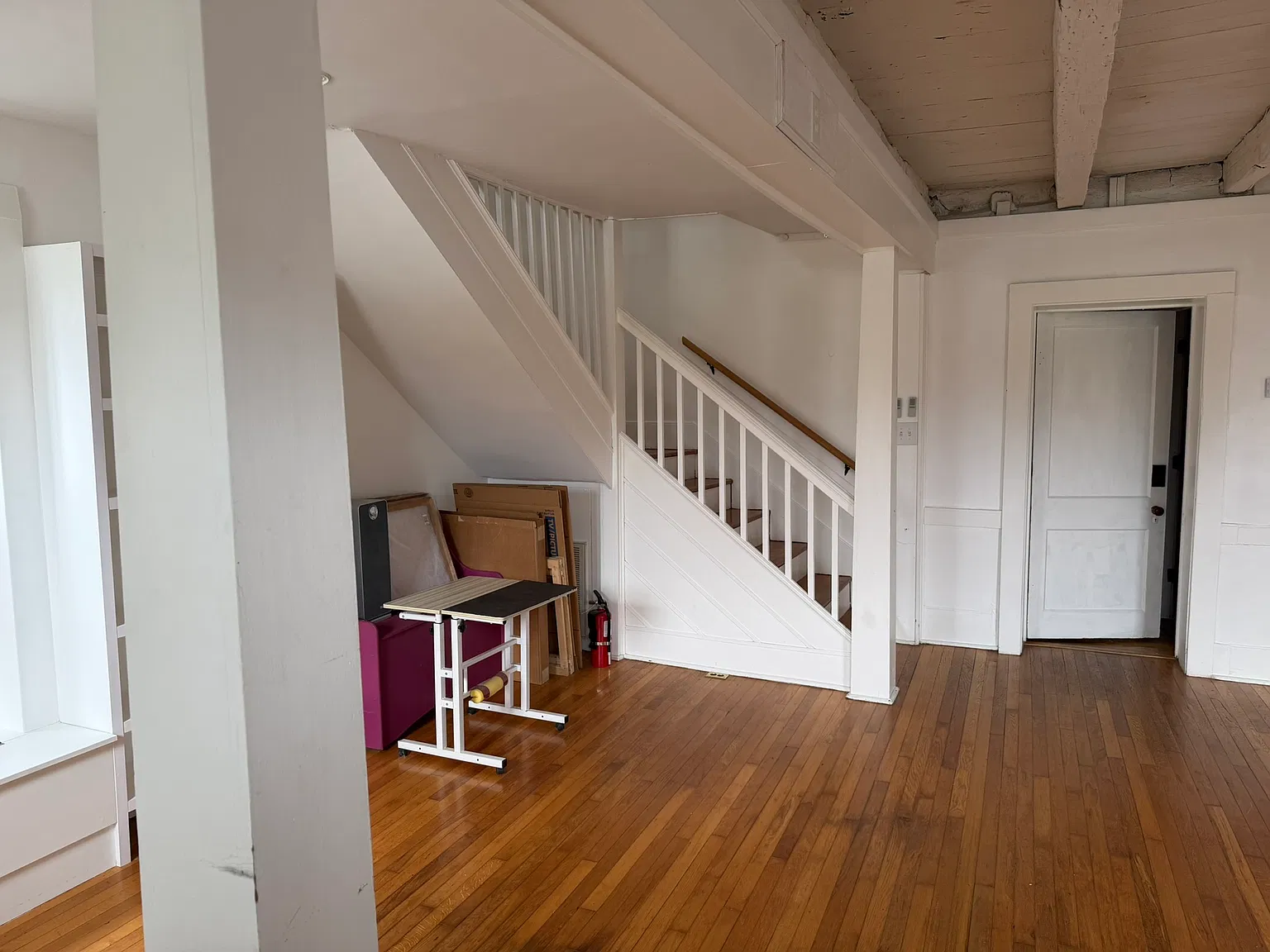 3 bed, 2208 sqft, $1,850 — Photo 2