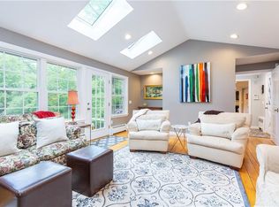 10 Twin Pond Rd, East Greenwich, RI 02818