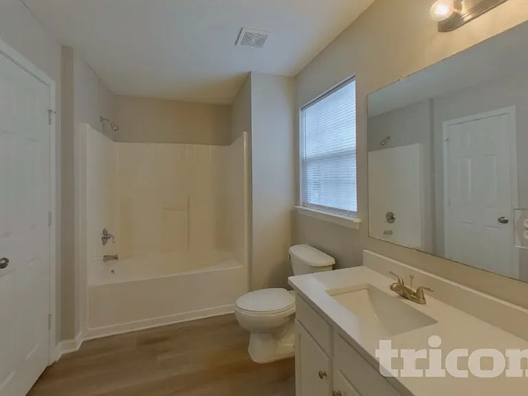 4030 Evelyn Ave — Photo 10