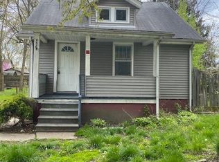 982 Eva Ave, Akron, OH 44306