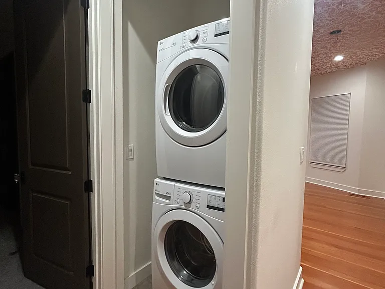 1506 NE Buffalo St — Photo 11