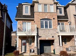 11 Pim Ln, Hamilton, ON L9K0K1