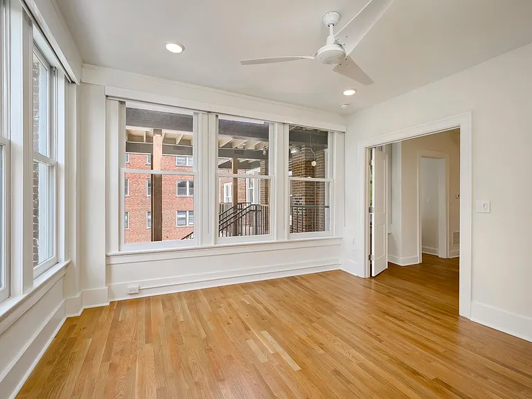 3513 Gillham Rd #1S — Photo 4