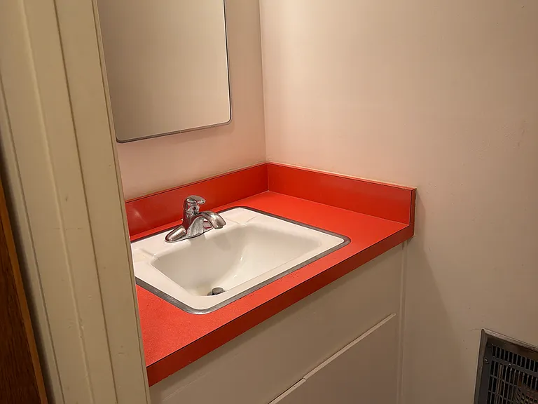 10335 Mercury Dr — Photo 17