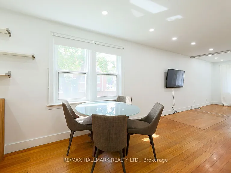 2159 Gerrard St E #MAIN — Photo 5