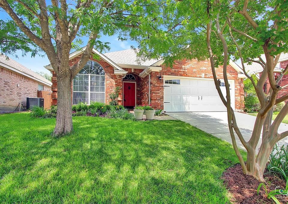 1st image of 3308 Woodberry Ln