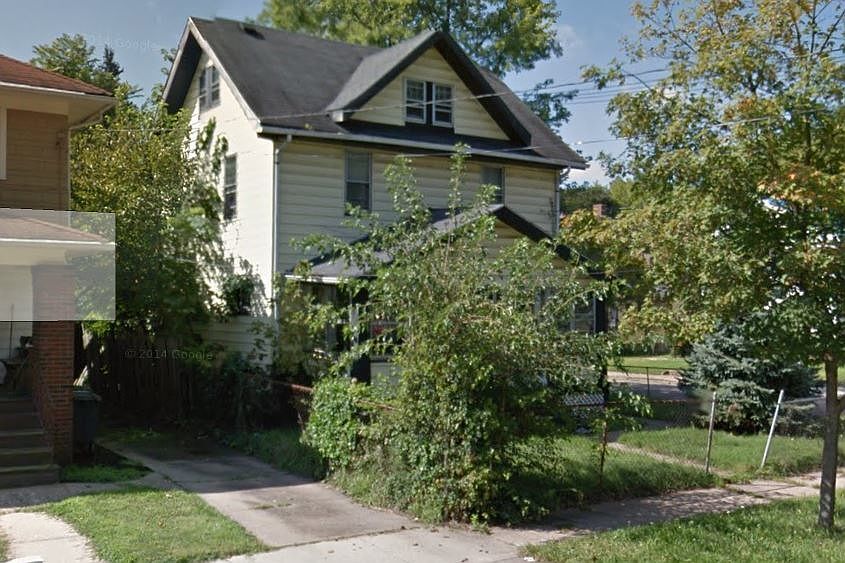 2nd image of 940 Whittier Ave