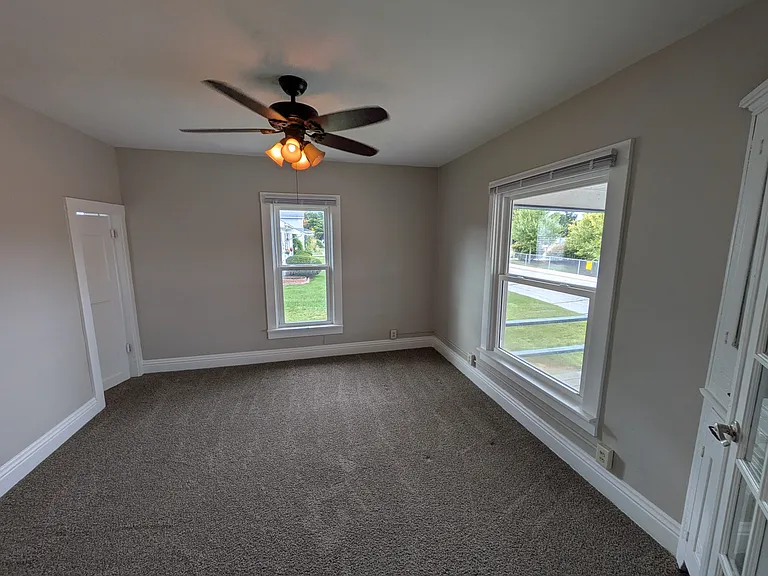 1102 Hickory St — Photo 7