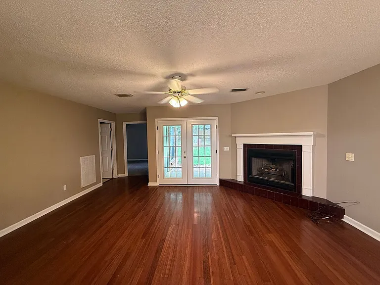 53 Michael Ln — Photo 15