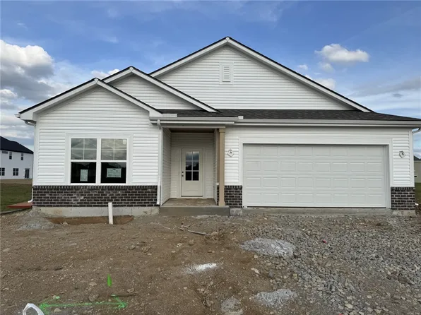 1308 Plunkett Way, New Carlisle, OH 45344