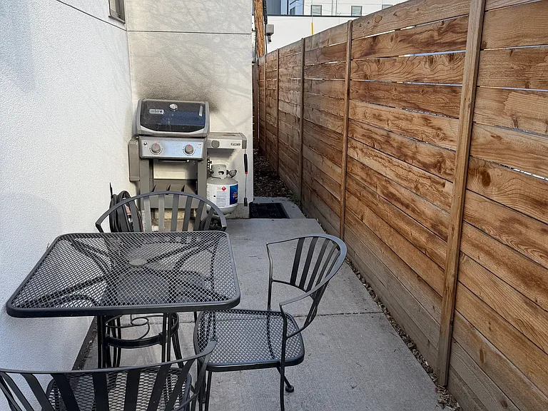1406 Zenobia St — Photo 22