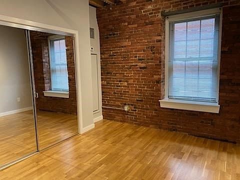 5th image of 101 Broad St Unit 4E