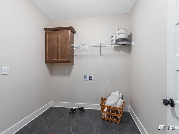 4th image of 11134 View Pond Ct #34