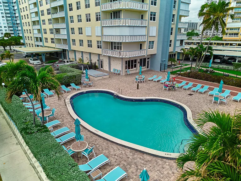 305 N Pompano Beach Blvd #1204 — Photo 33