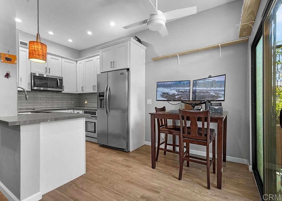 1st image of 4424 Estrella Ave APT 3