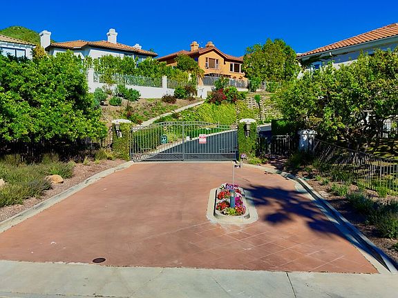 4th image of 1502 Paseo De Oro