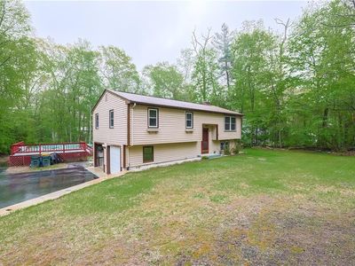 274 Court House Ln, Pascoag, RI, 02859