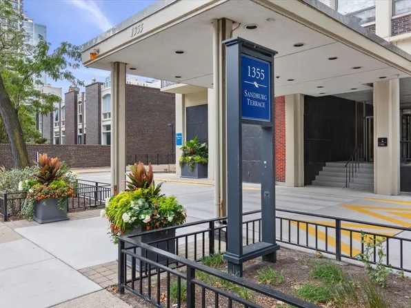 1355 N Sandburg Ter APT 2801D, Chicago, IL 60610