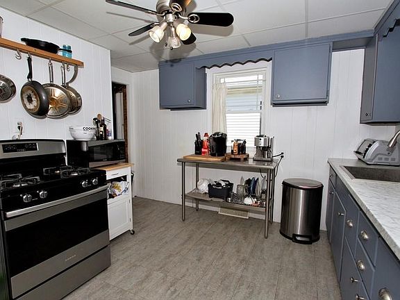 4th image of 55 Addison Ave