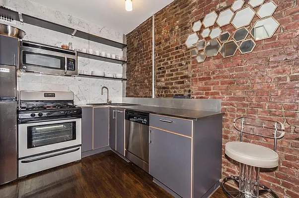 Rented by Engel & Völkers New York City | media 26