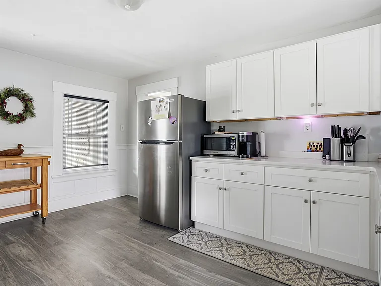 747 Union St #2 — Photo 2