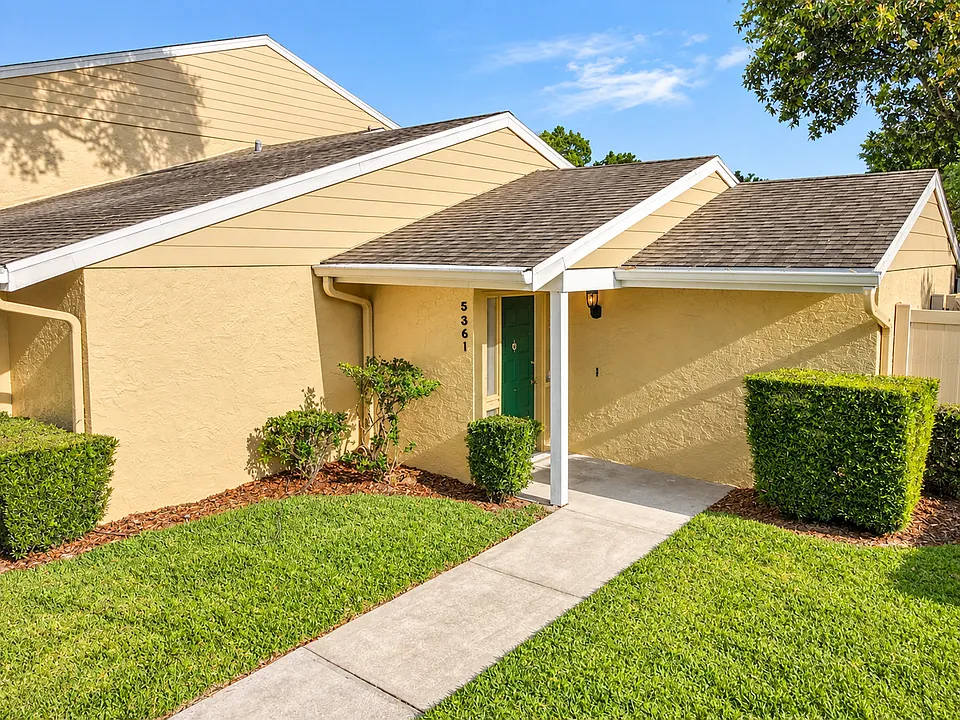 5361 Emerald Isle Dr #1016