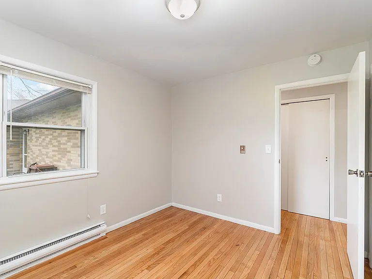 3230 Pasadena Pl — Photo 16