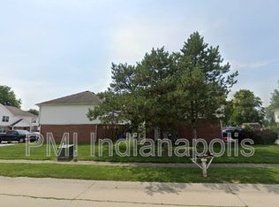 1819 Winfield Park Dr, Greenfield, IN 46140