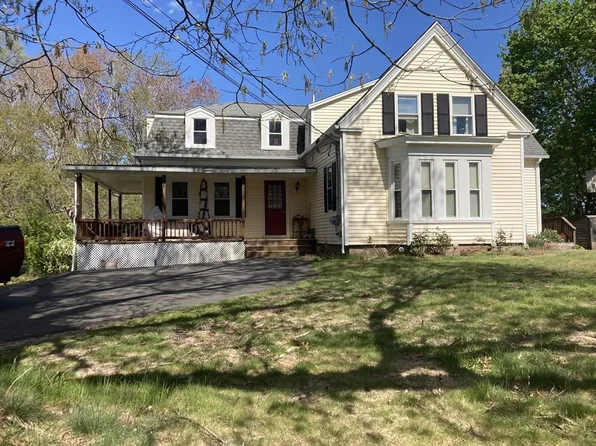 475 Pleasant St, Hanson, MA 02341