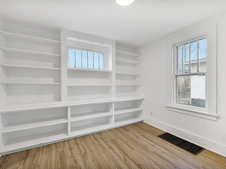 1821 Spring St — Photo 21