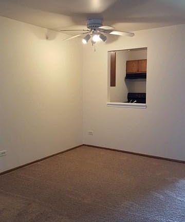 3rd image of 255 Glen St APT 2B