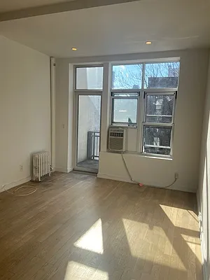 Rented by Sky Management | media 21