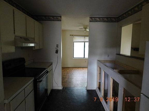 2nd image of 803 Greencastle Dr #803