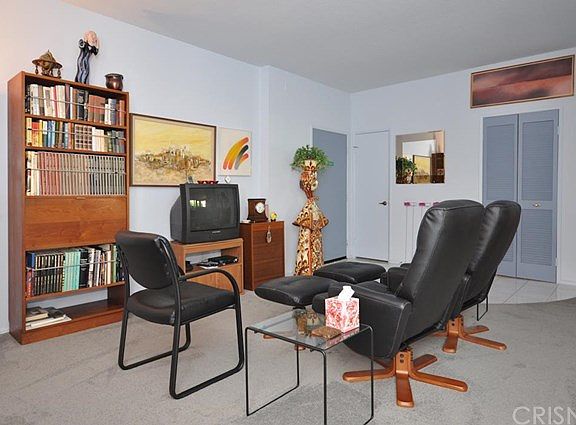 4th image of 4443 Ventura Canyon Ave APT 104