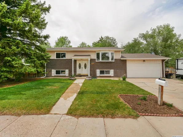 1722 N 17th St, Laramie, WY 82070