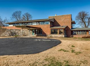 18 Jamestown Acres, Florissant, MO